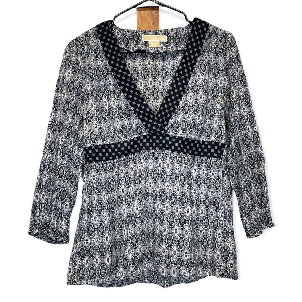 Michael Michael Kors White, Blue & Black Geometric Print Blouse‎ Size M